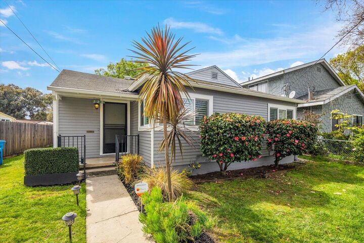 Property Photo: 220 Lindbergh Street CA 94401