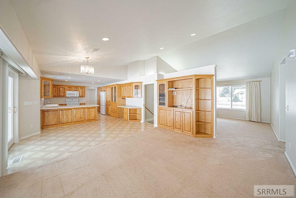 Property Photo: 915 Limestone Drive ID 83404