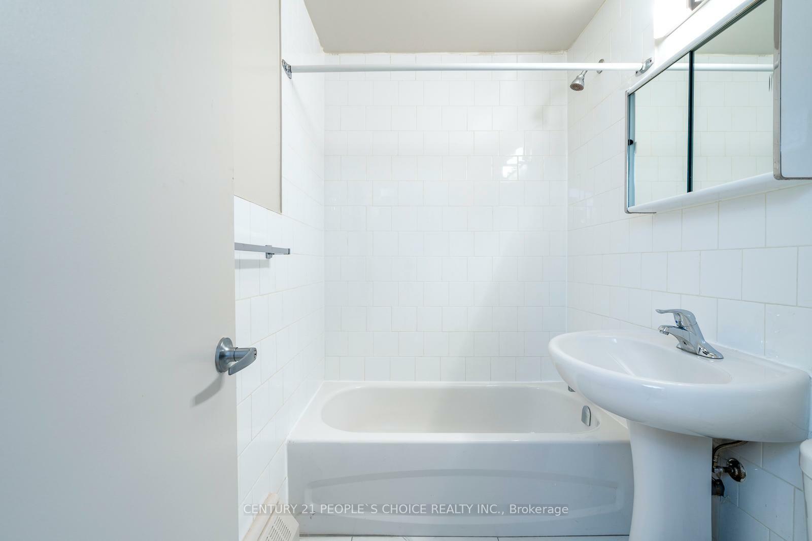 150 Culford Road 418  Toronto ON M6M 4K8 photo