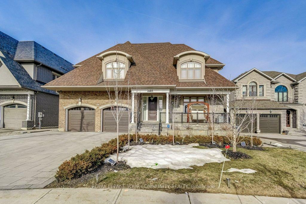 Property Photo: 3489 Joan Drive ON L5B 1T7