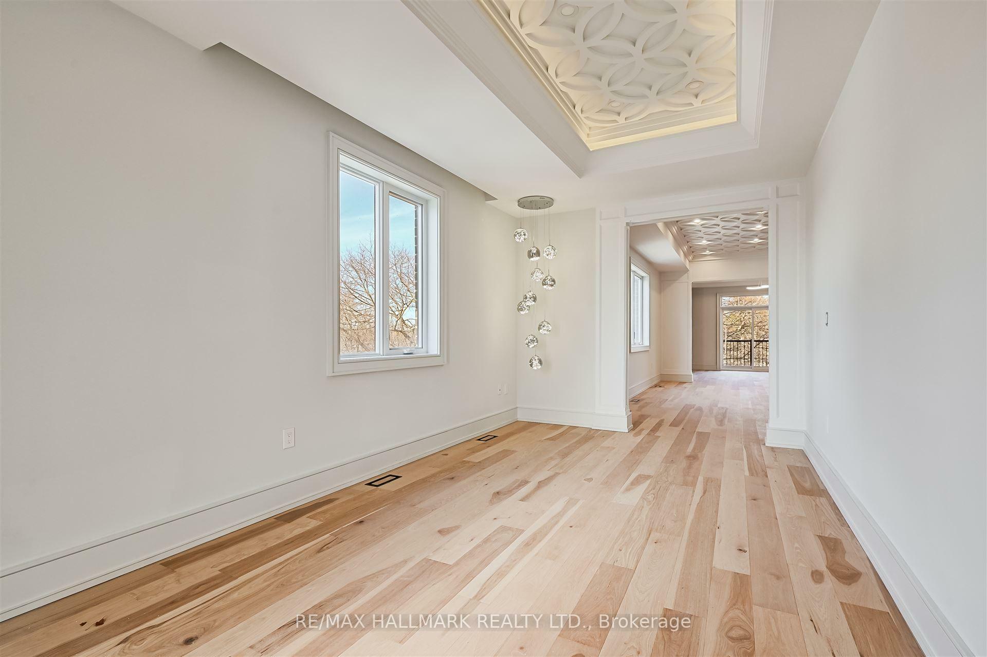 Property Photo:  158 Hillcrest Road  ON L1N 3C4 