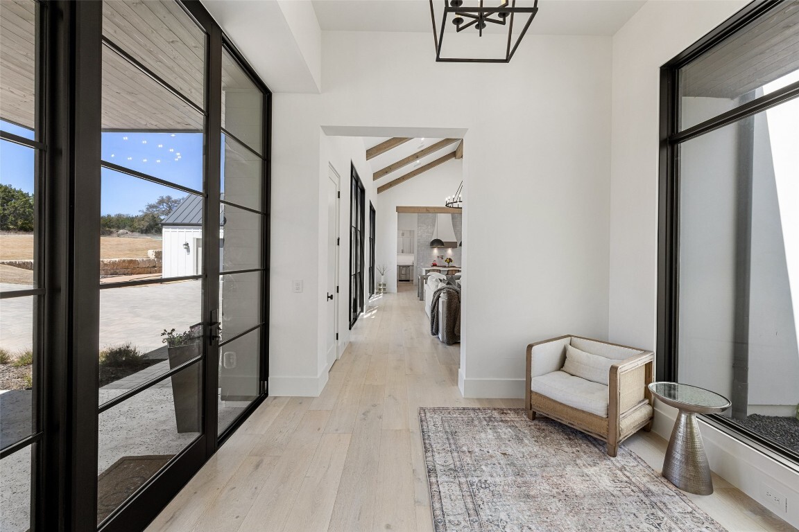 Property Photo: 5805 Twin Peaks Trace TX 78738