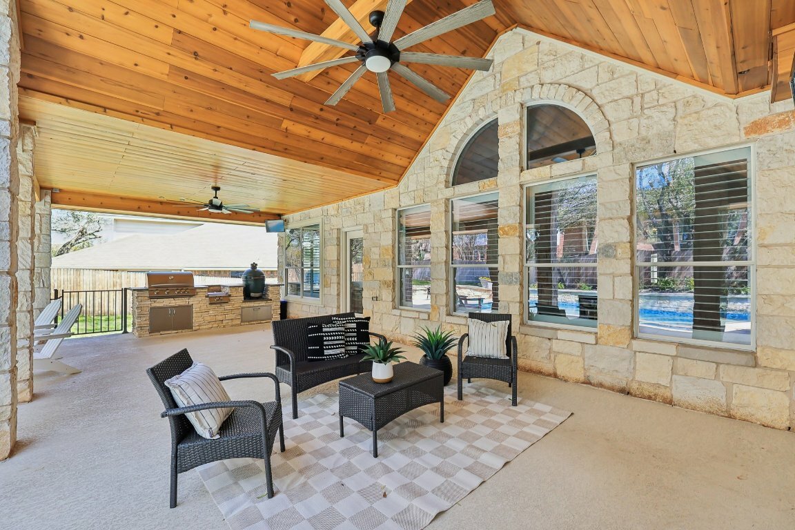 Property Photo: 1012 Cavalry Ride Trail TX 78732
