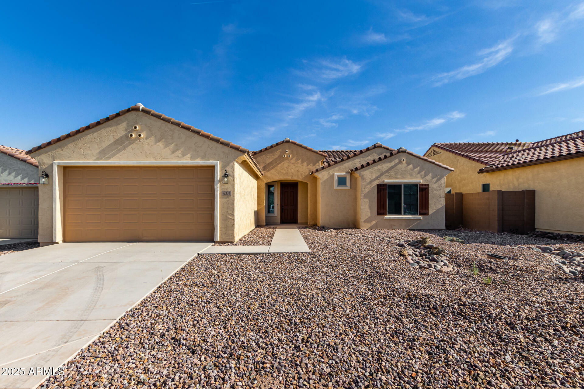 Property Photo: 6331 W Desert Blossom Way AZ 85132