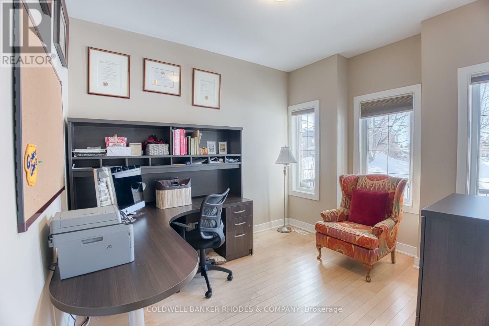 Property Photo: 241 Madhu Crescent ON K2C 4J2