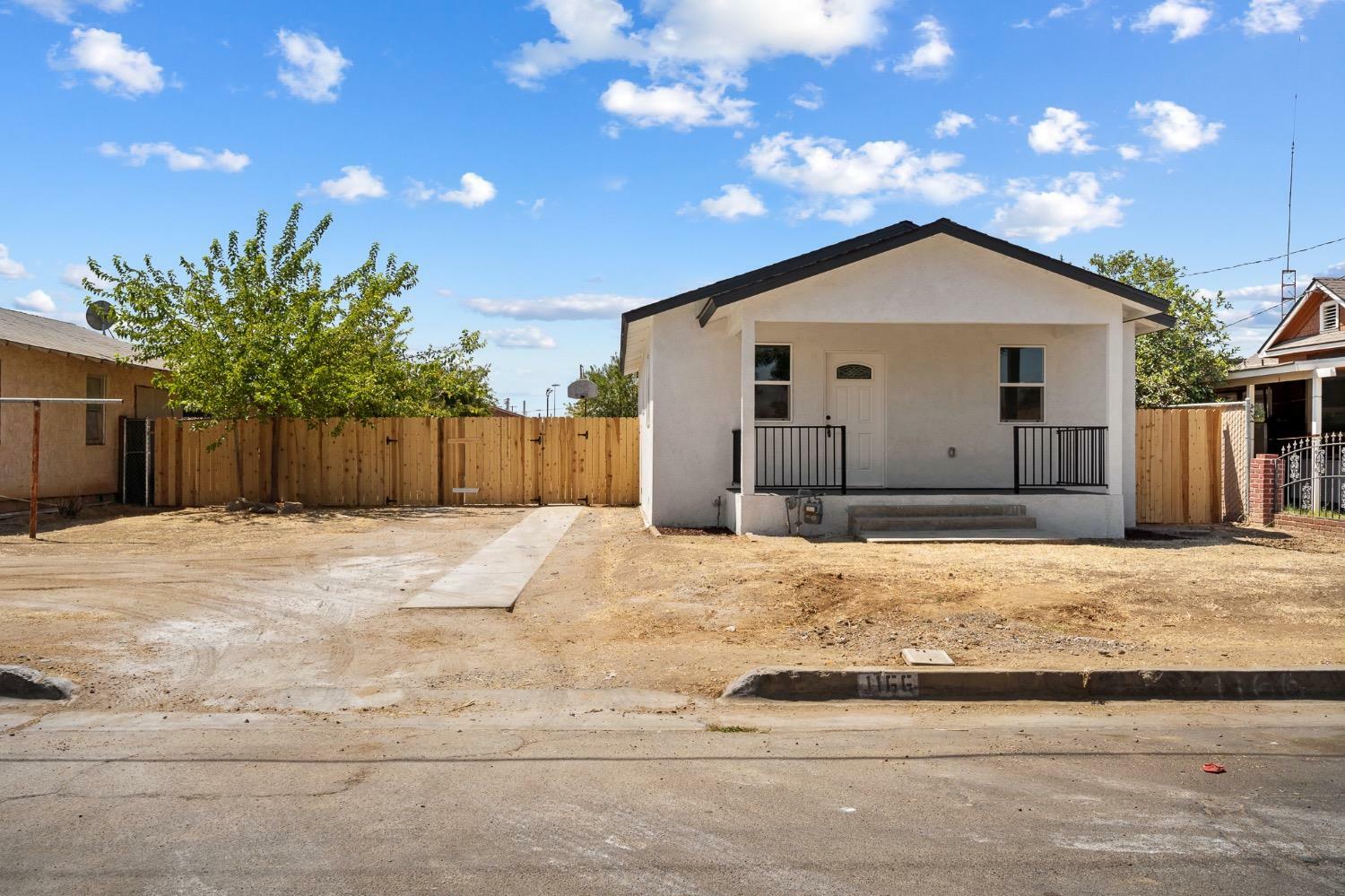 1166 E Park Way  Dinuba CA 93618 photo