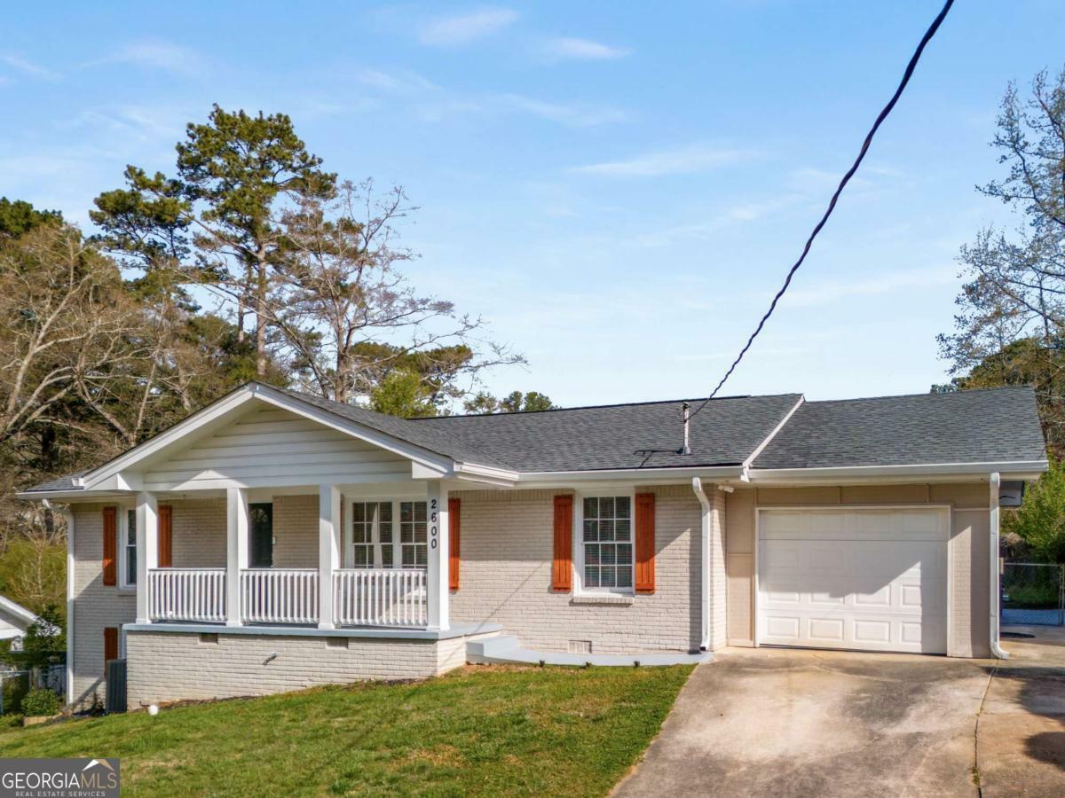 Property Photo: 2600 Cohassett Court GA 30034