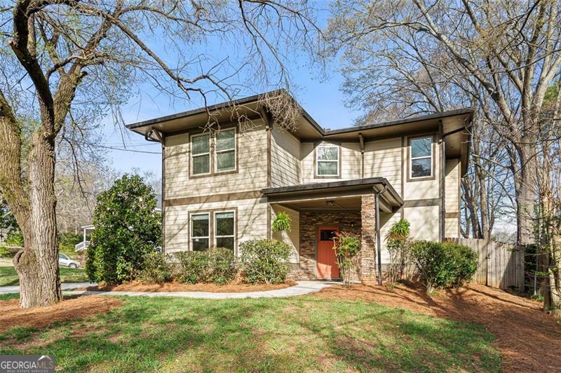 Property Photo: 2011 Braeburn Circle GA 30316