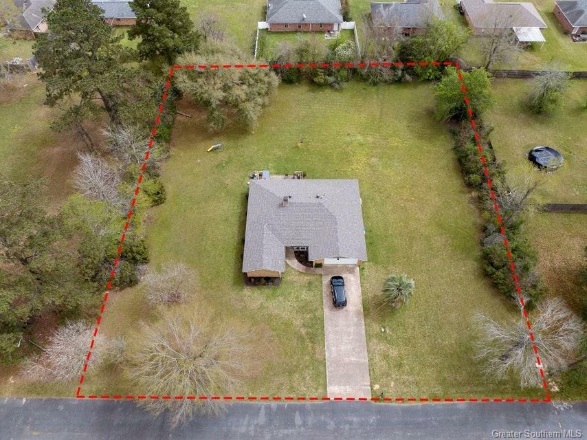 Property Photo: 1904 Lakeside Street LA 70634