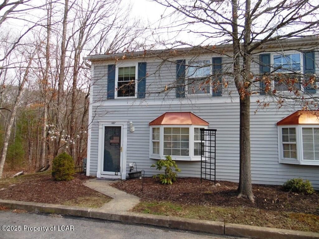 Property Photo: 167 Patriot Circle PA 18707