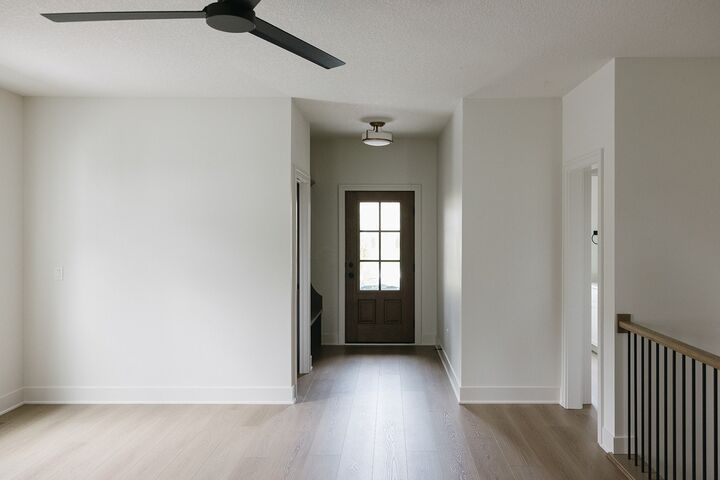 Property Photo:  303 SW 17th Street  IA 50023 