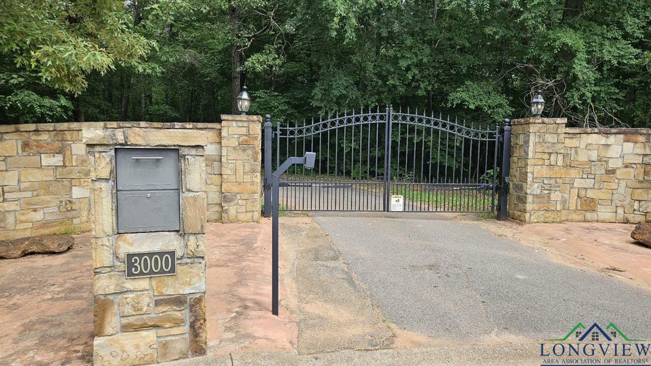 Property Photo:  3000 Houston St  TX 75662 