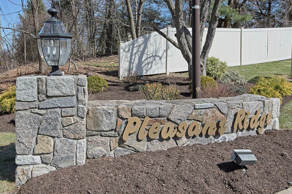 46 Pleasant Ridge Road  Valhalla NY 10595 photo