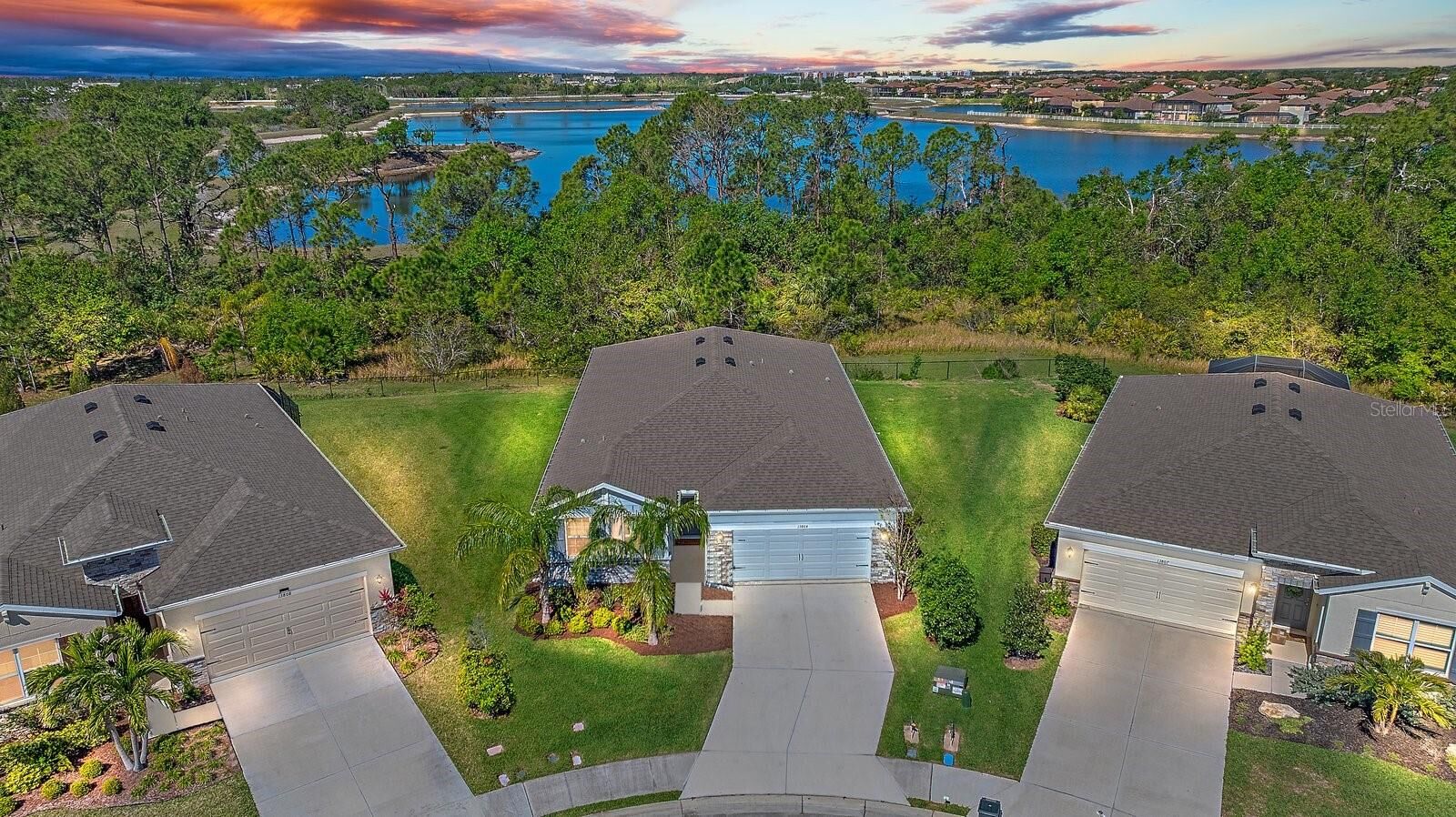 Property Photo:  13804 Camden Crest Terrace  FL 34211 