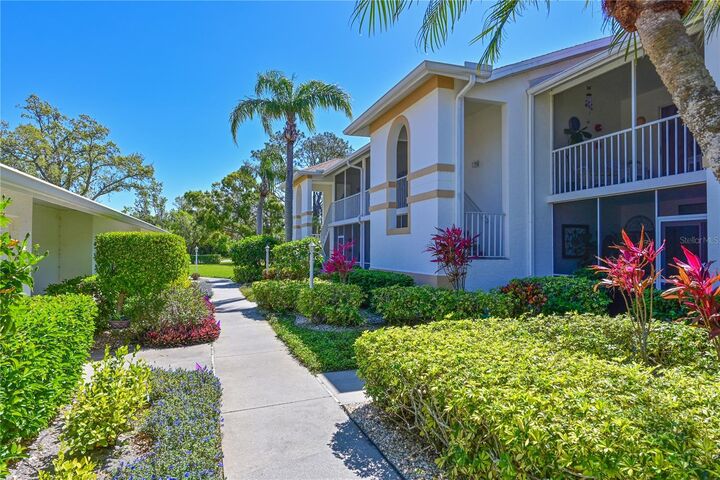 6912 Drewrys Bluff 608  Bradenton FL 34203 photo