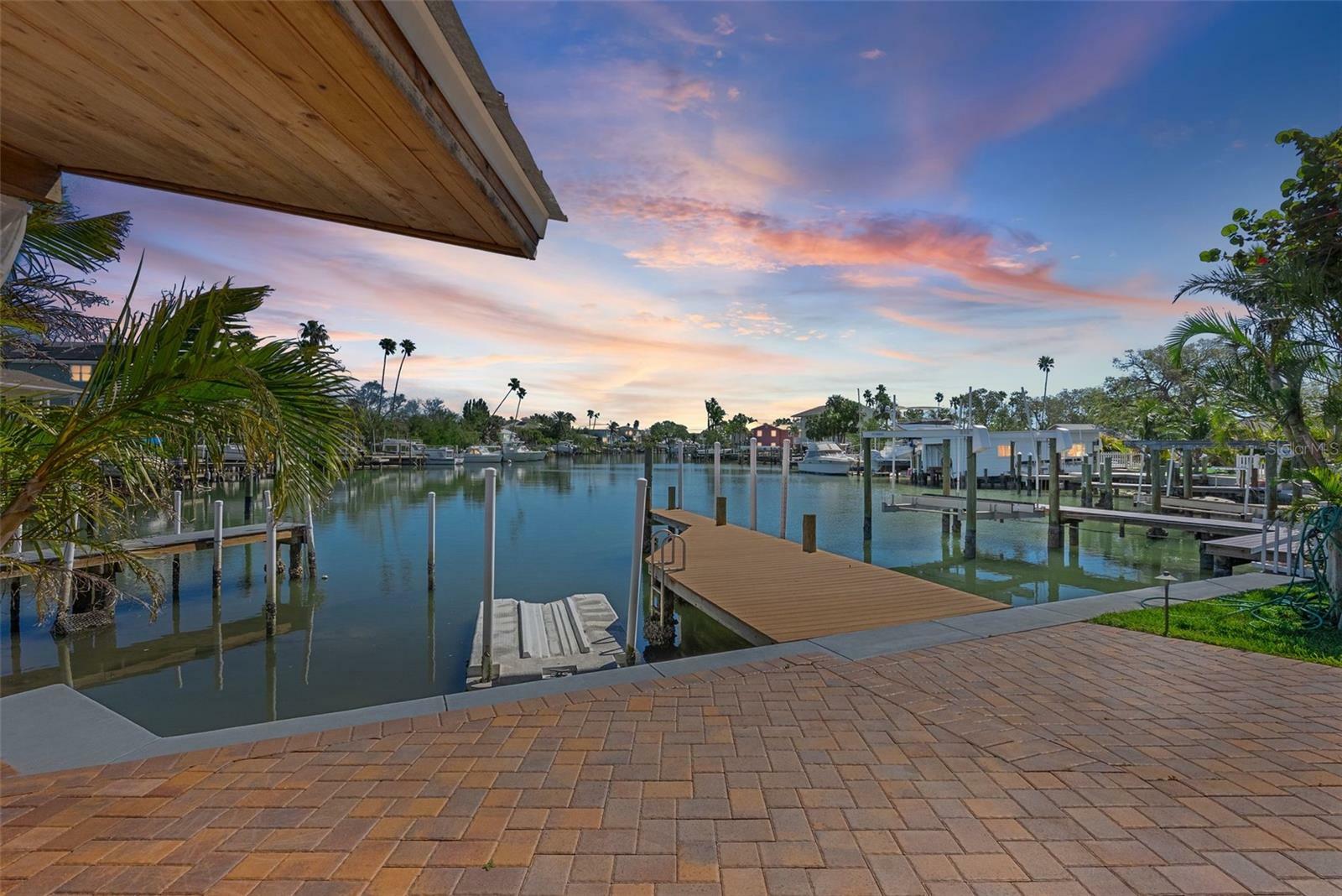 Property Photo: 1101 Bay Pine Boulevard FL 33785
