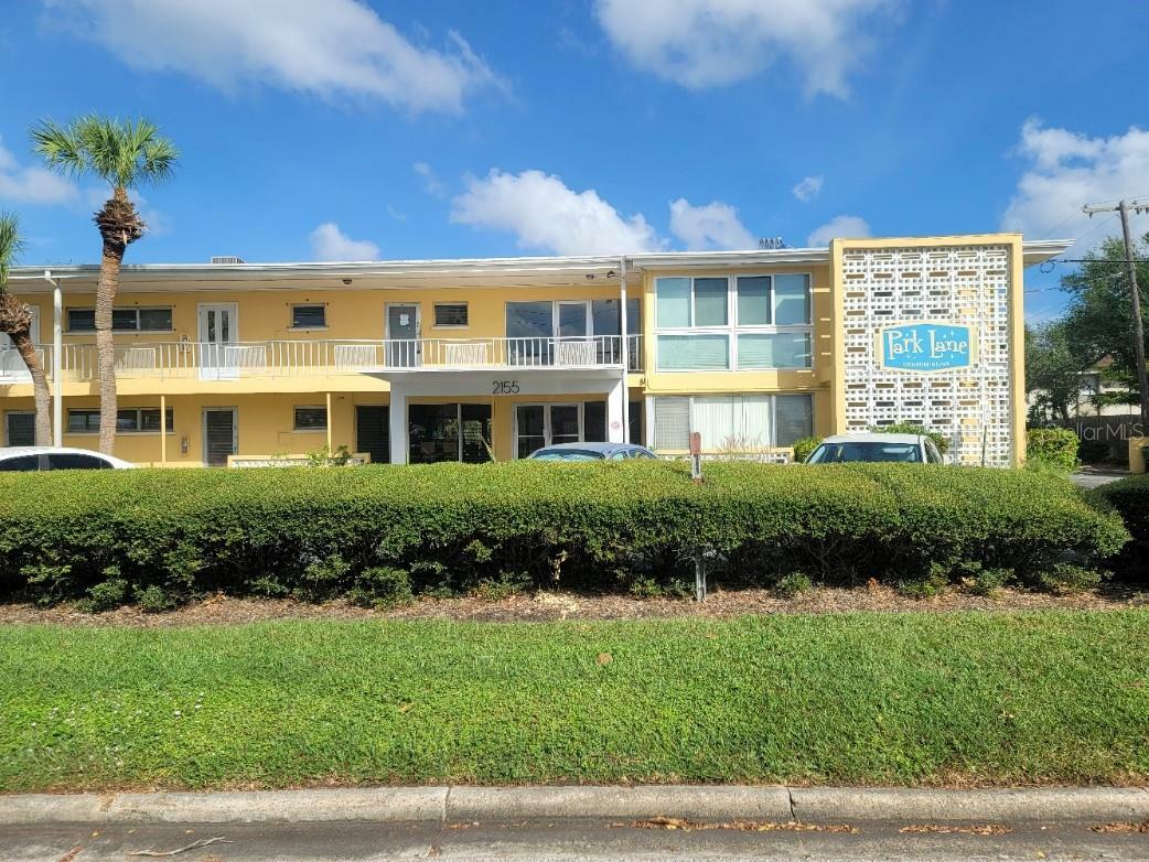 Property Photo: 2155 Wood Street B4 FL 34237