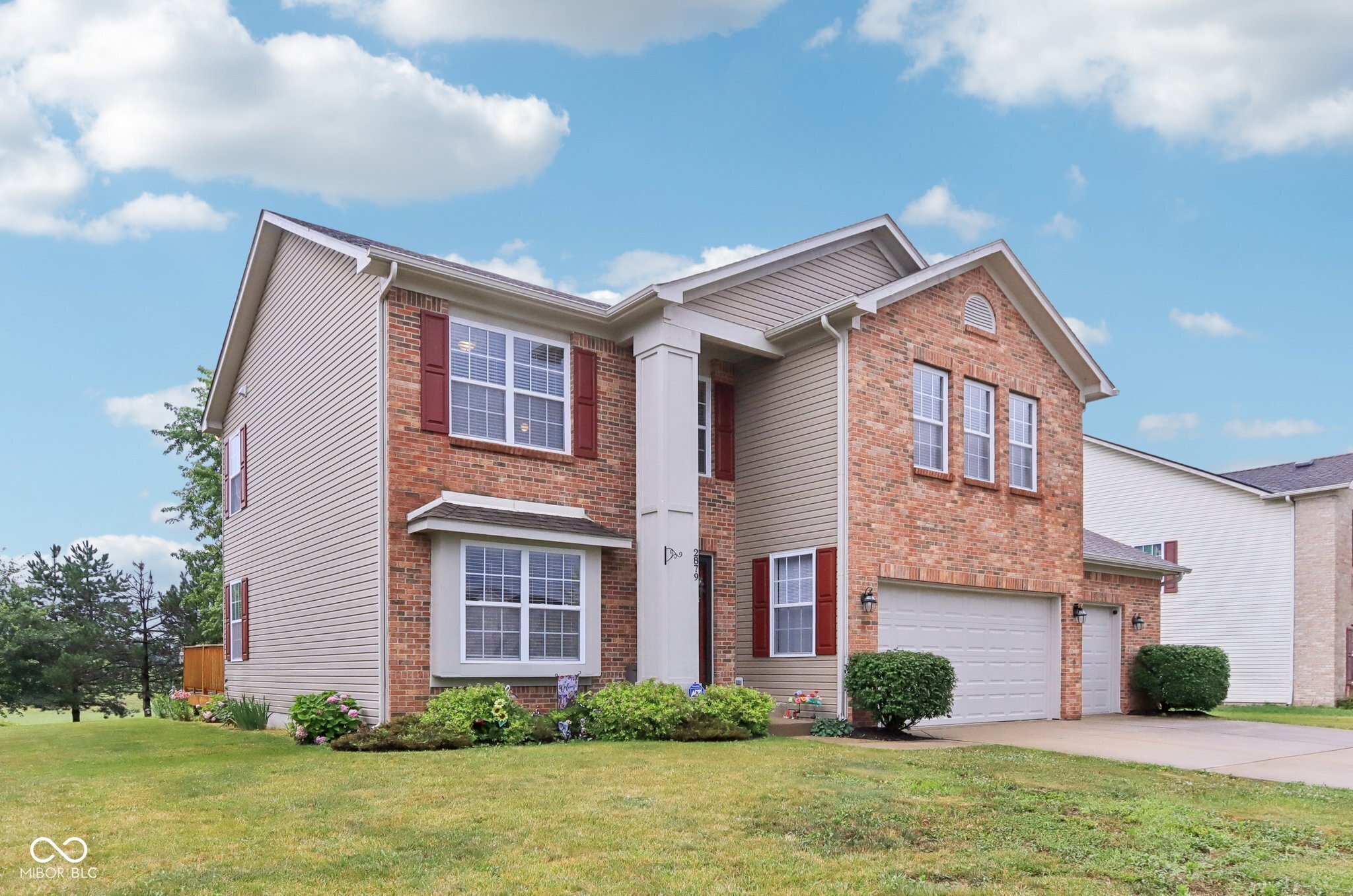 Property Photo: 2879 Bluewood Way IN 46168