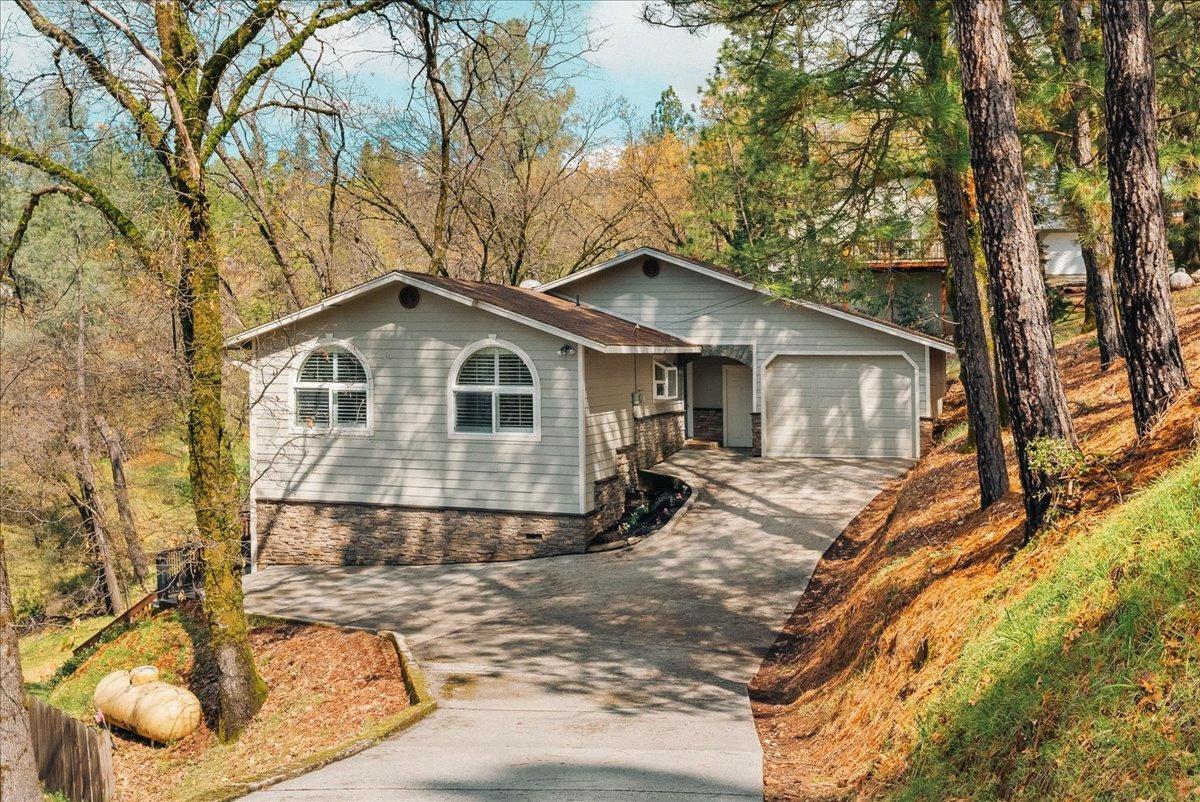 Property Photo:  16924 Oscar Drive  CA 95949 