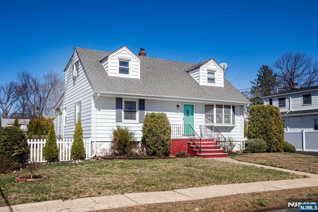 98 McKinley Avenue  Dumont NJ 07628 photo