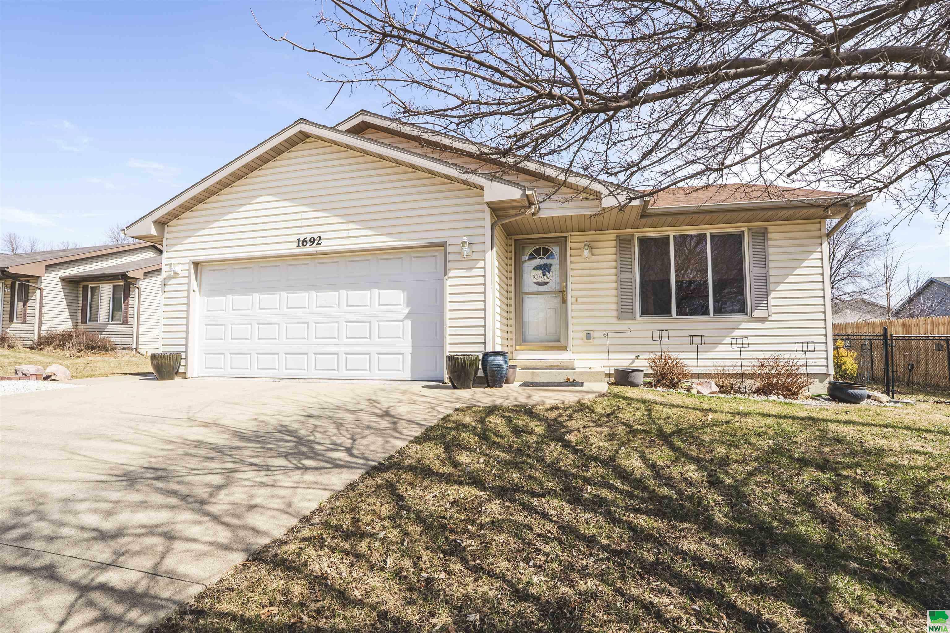 Property Photo: 1692 6th Ave SW IA 51031