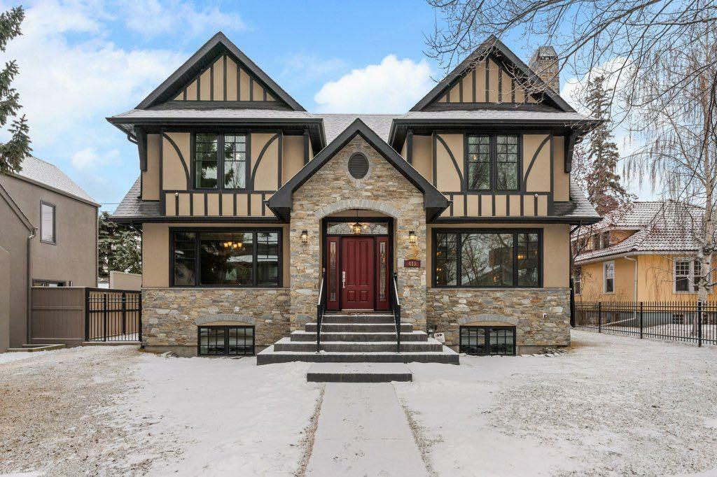 Property Photo: 415 Roxboro Road SW AB T2S 0R5