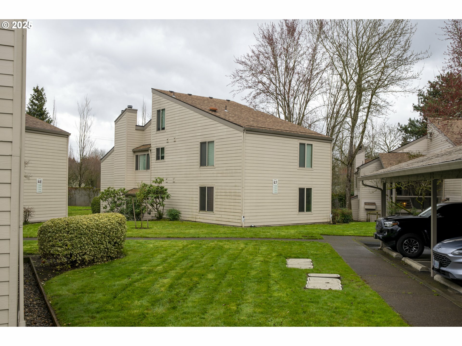 11650 SW Boones Bend Dr  Beaverton OR 97008 photo