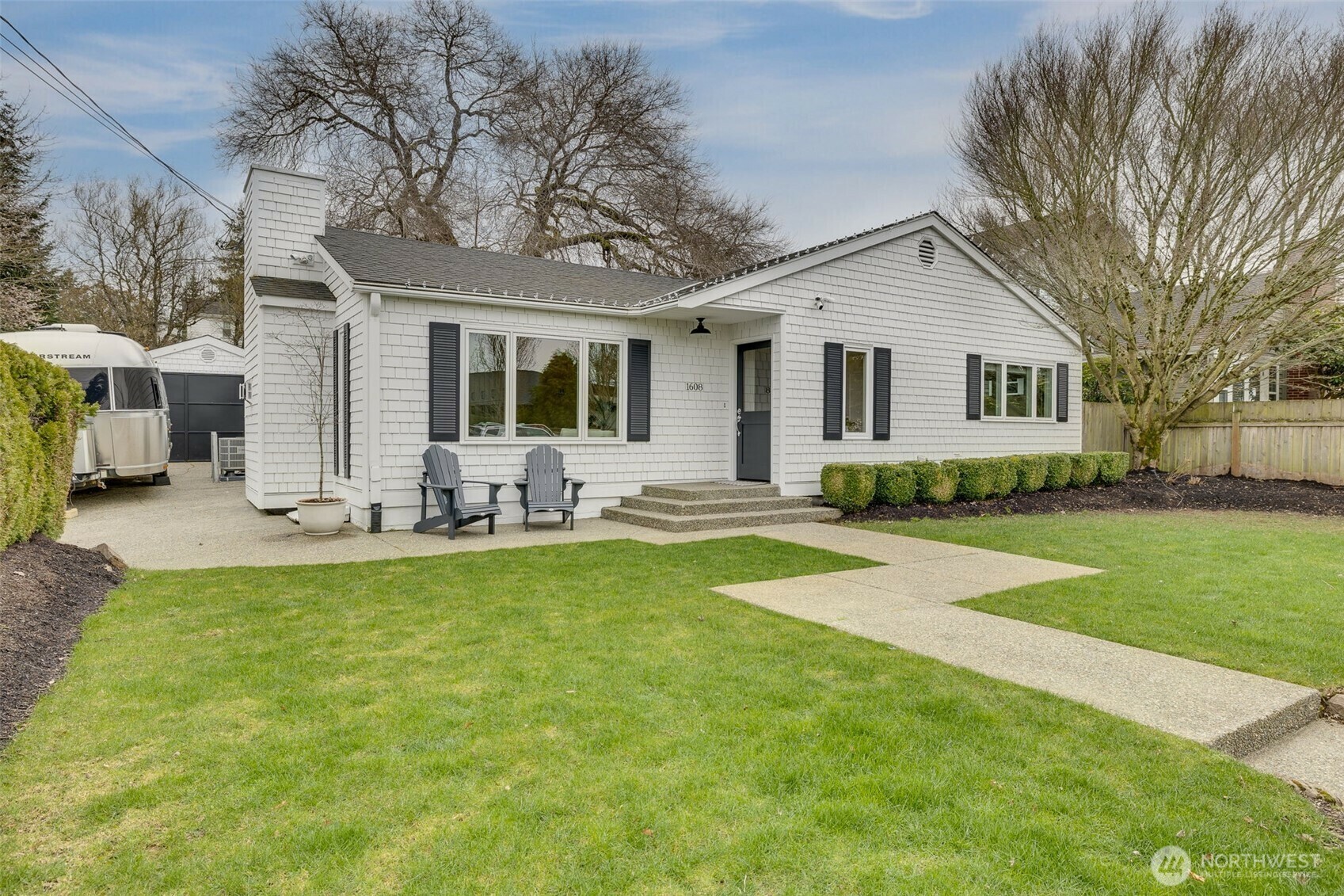 1608  6th Street W  Kirkland WA 98033 photo