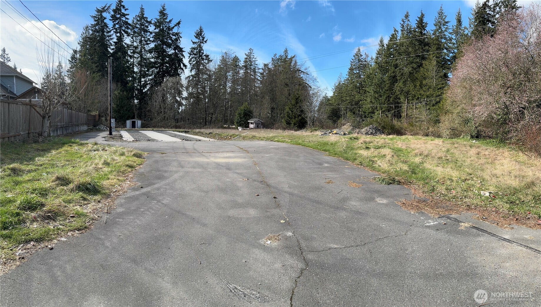Property Photo: 14010 55th Avenue W WA 98026