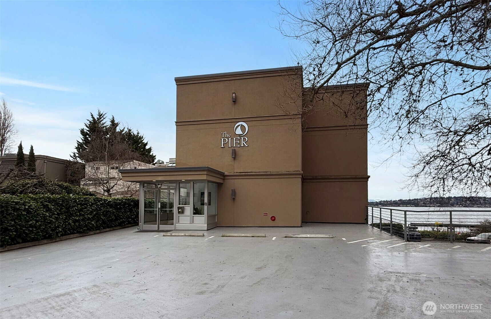 Property Photo: 334 Lakeside Avenue S 404 WA 98144