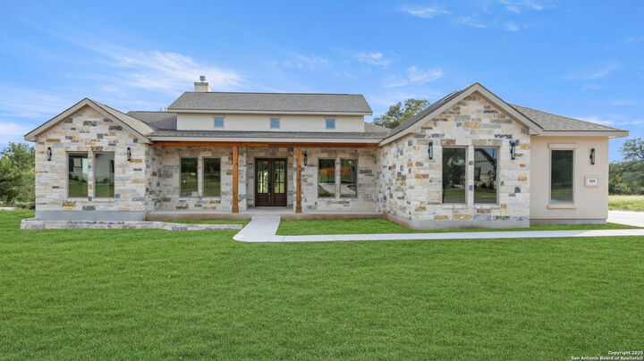 109 Lazy Oak Pl  Spicewood TX 78669 photo