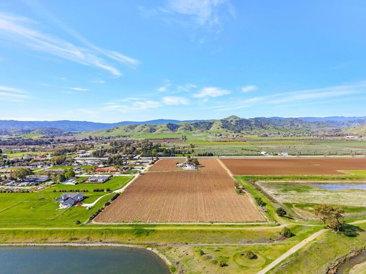 Property Photo:  11580 Monterey Road  CA 95020 
