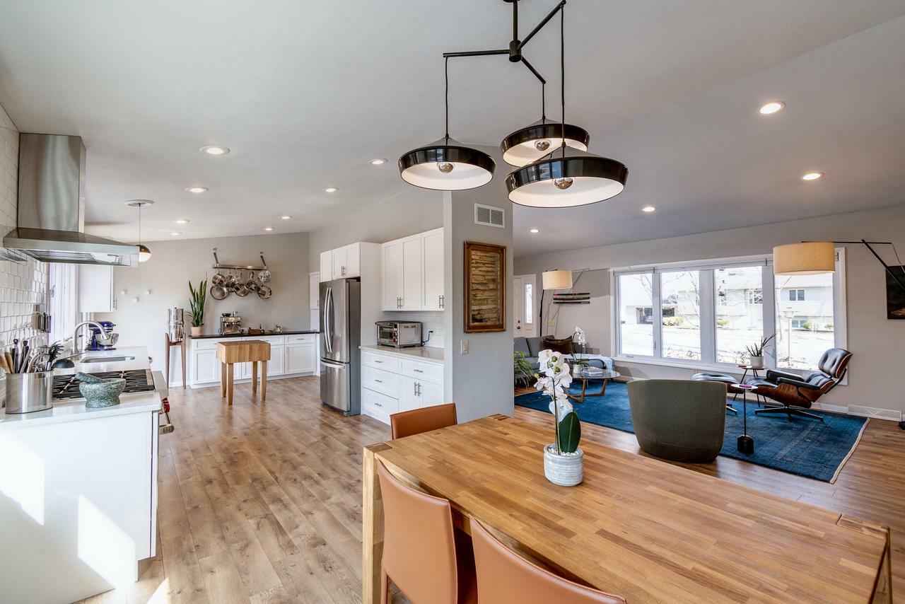 Property Photo: 5402 Comanche Way WI 53704