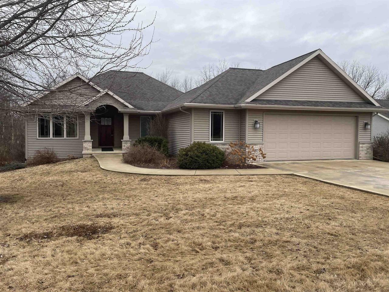Property Photo: 682 Kensington Drive WI 54971
