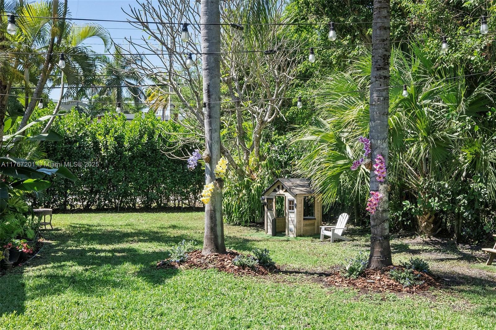 Property Photo: 1551 Delgado Ave FL 33146