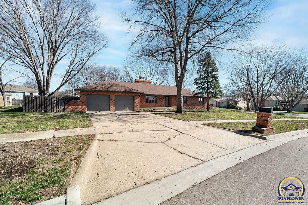 Property Photo: 5300 SW 11th St KS 66604