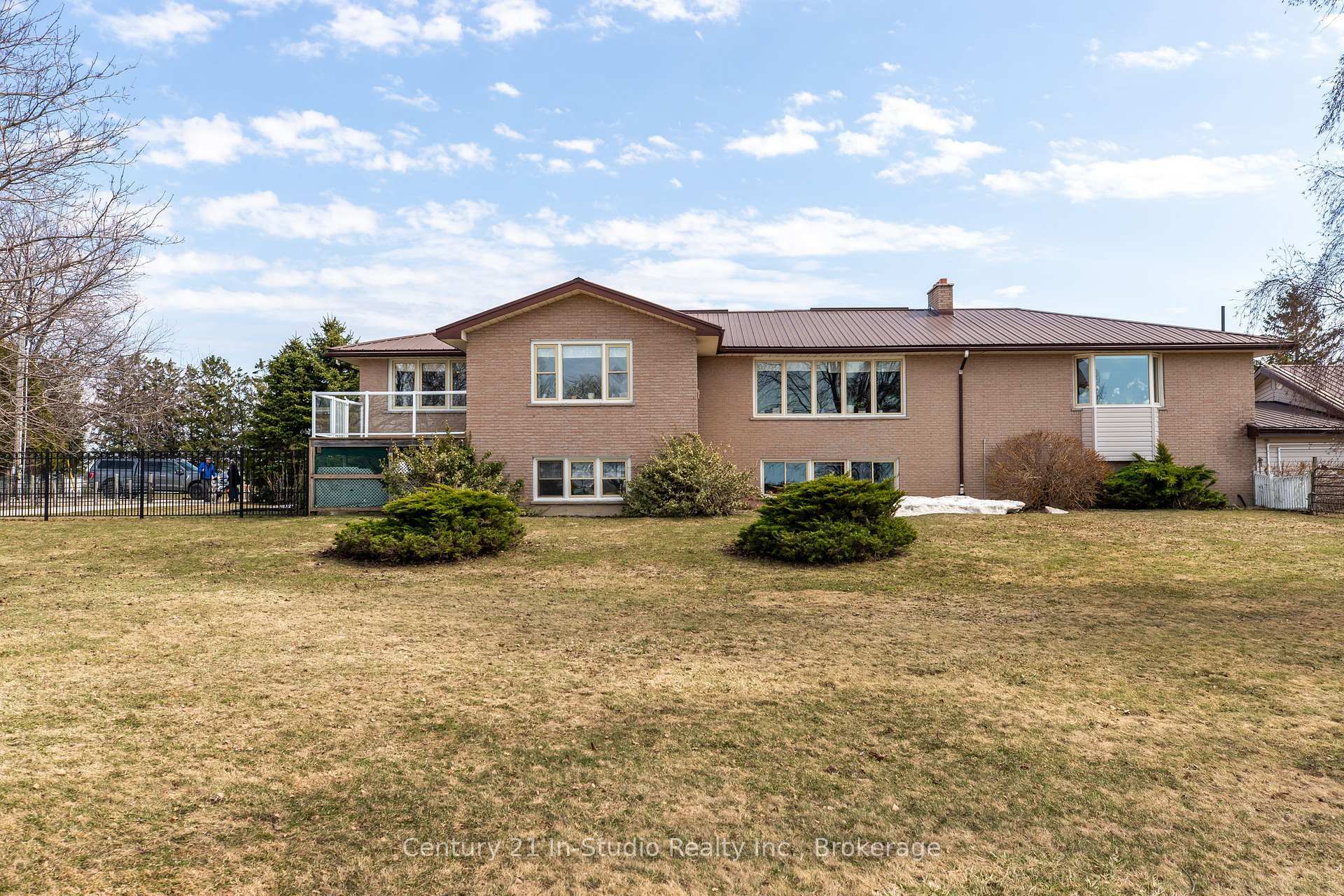 Photo de la propriété: 84298 Bluewater Highway ON N7A 3X9