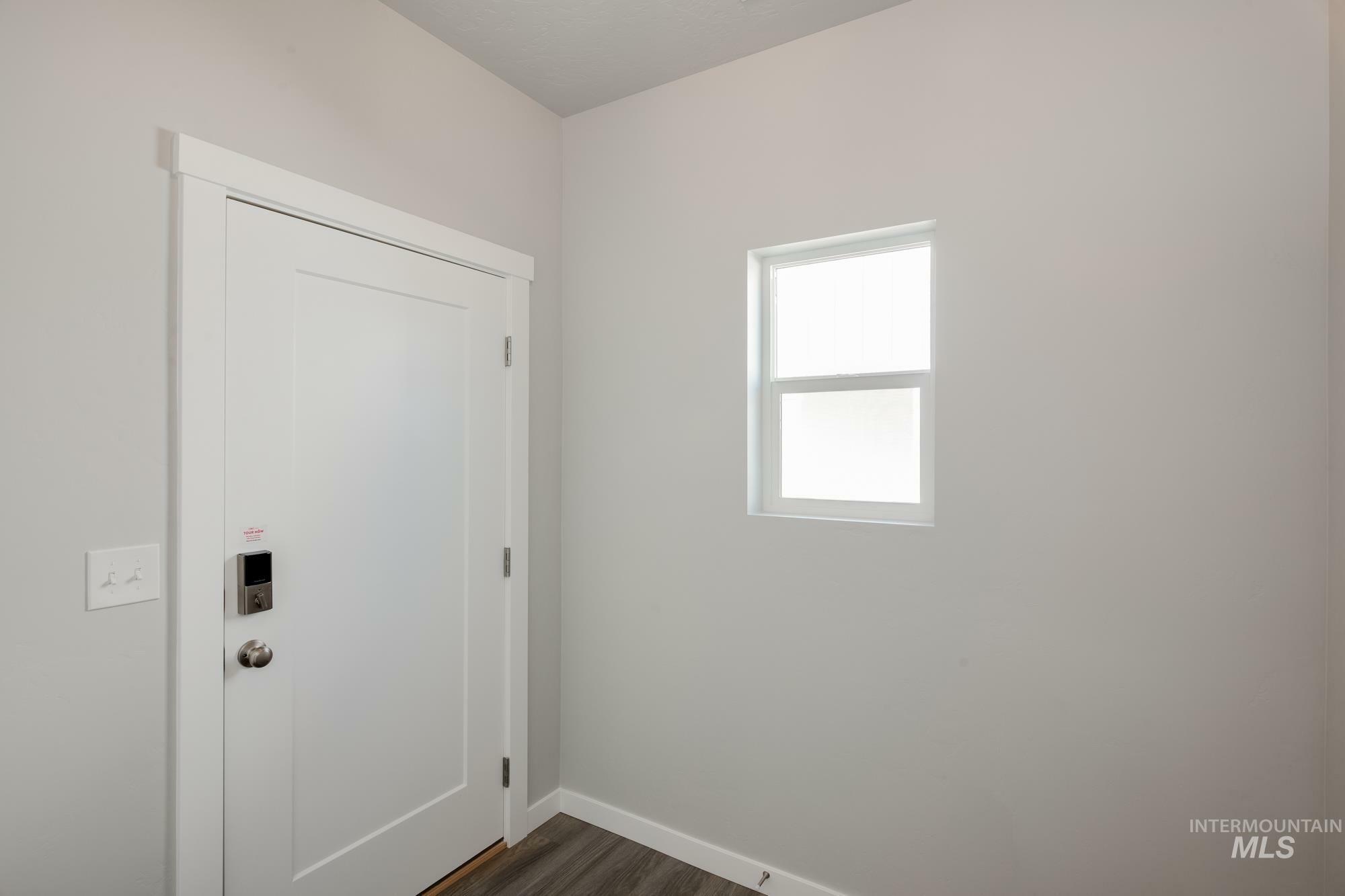 Property Photo:  2336 W Opalite Dr  ID 83634 
