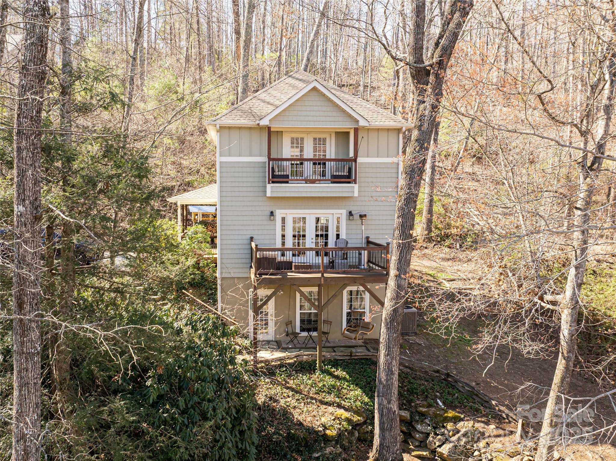 Property Photo: 3 Angel Circle NC 28803