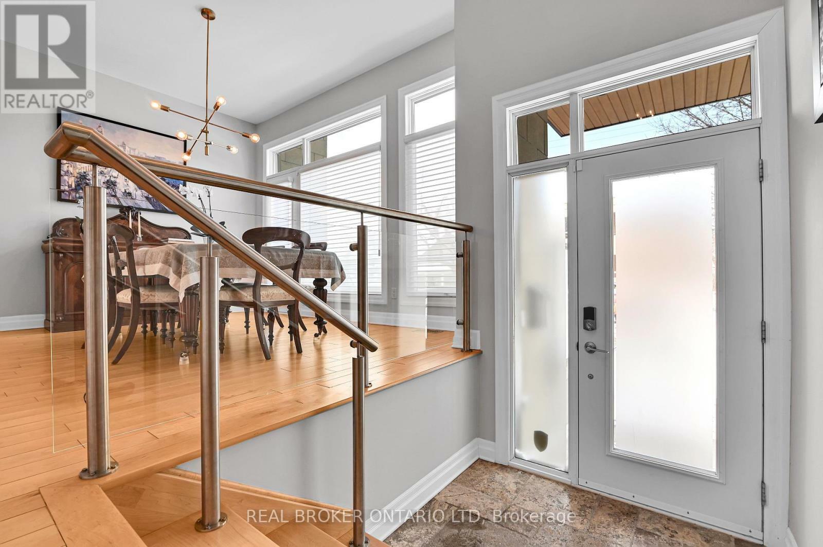Property Photo: 190 Hopewell Avenue ON K1Z 2Z5