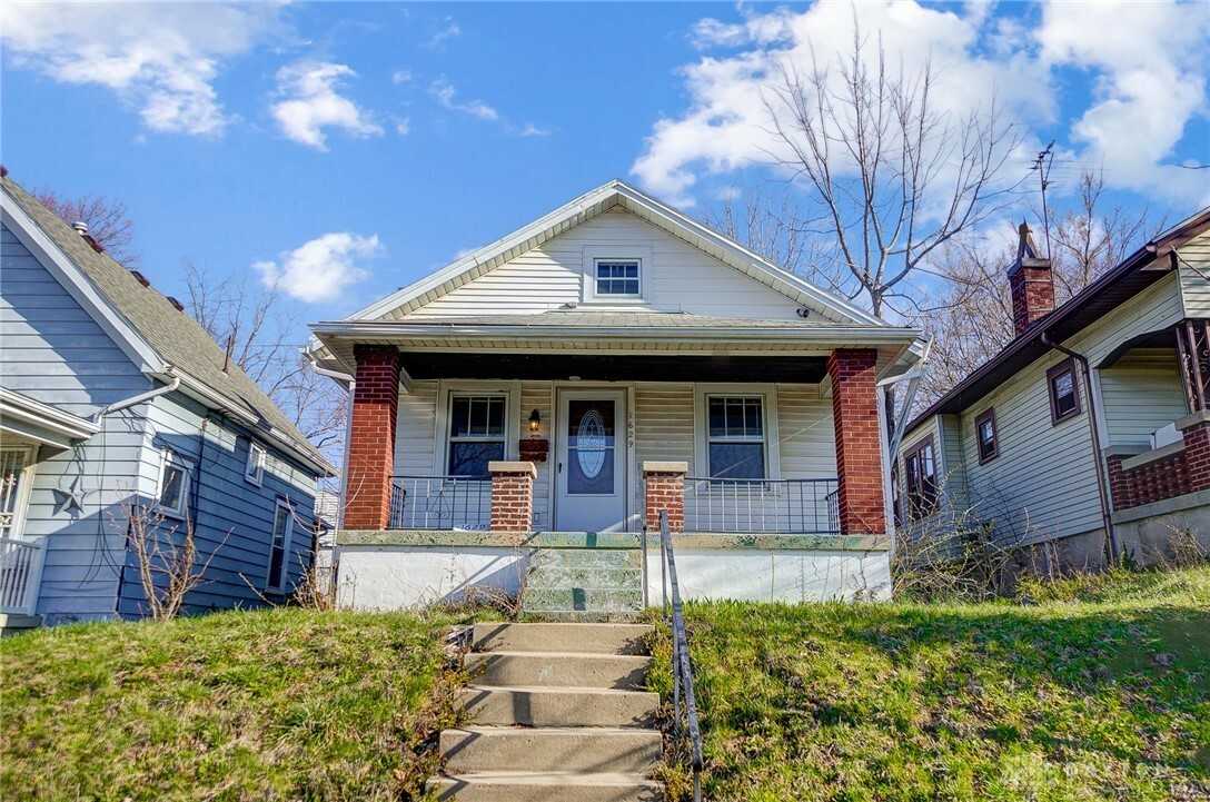 Property Photo: 1629 Suman Avenue OH 45403