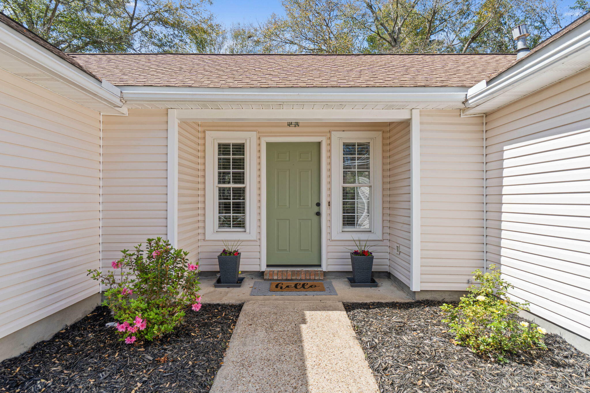 Property Photo: 137 Parkwood Drive FL 32578