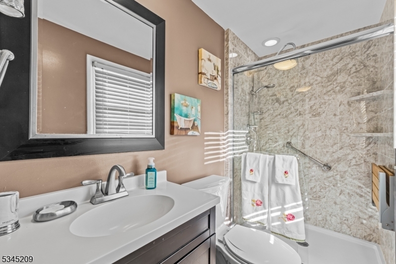 Property Photo: 6 Chandler Rd NJ 08873