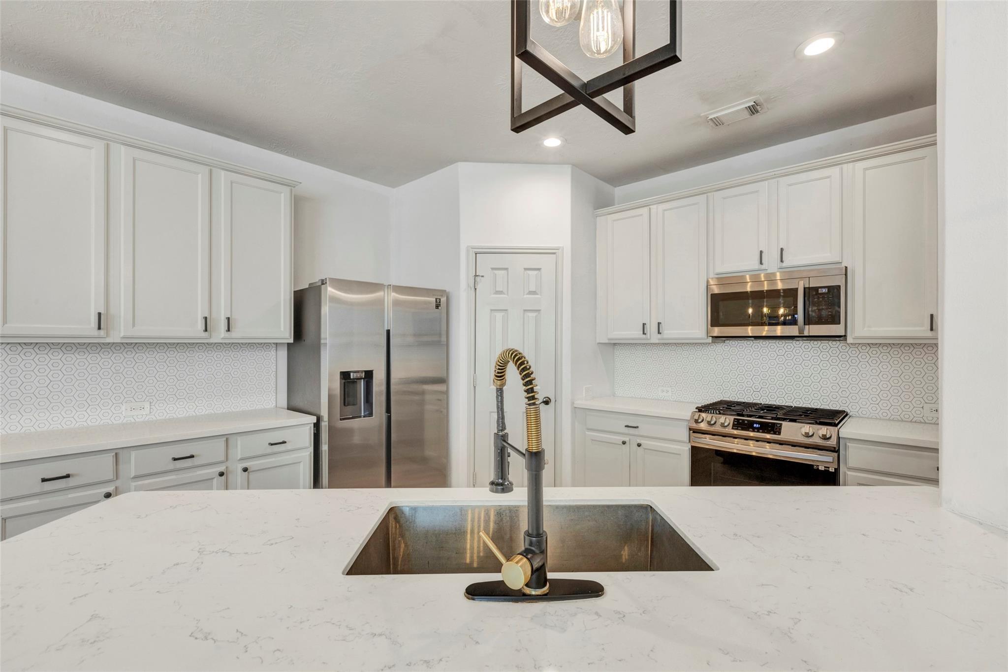 Property Photo:  8618 Silver Lure Drive  TX 77346 