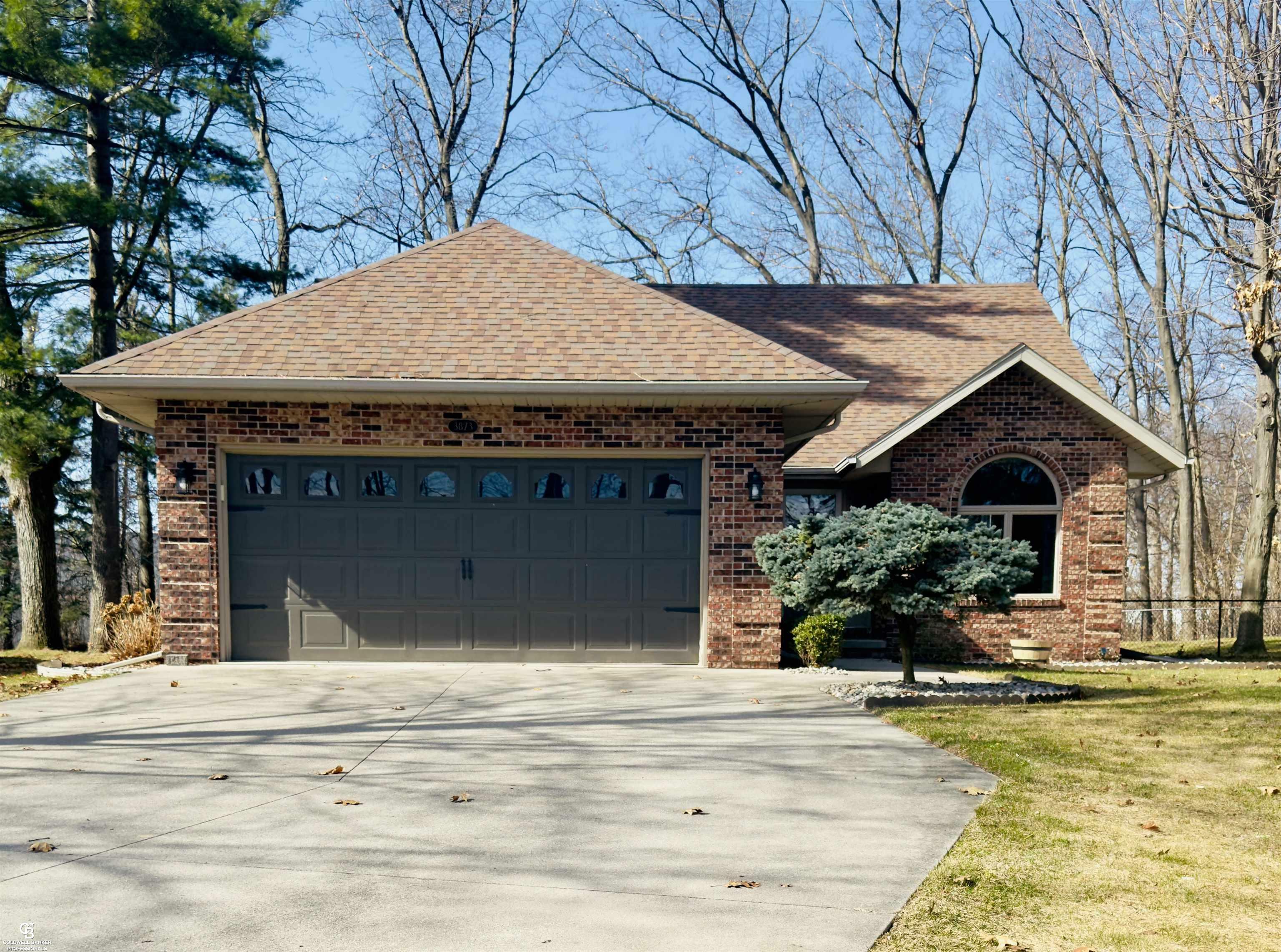 3873 Oak Hills Circle  Port Huron MI 48060 photo