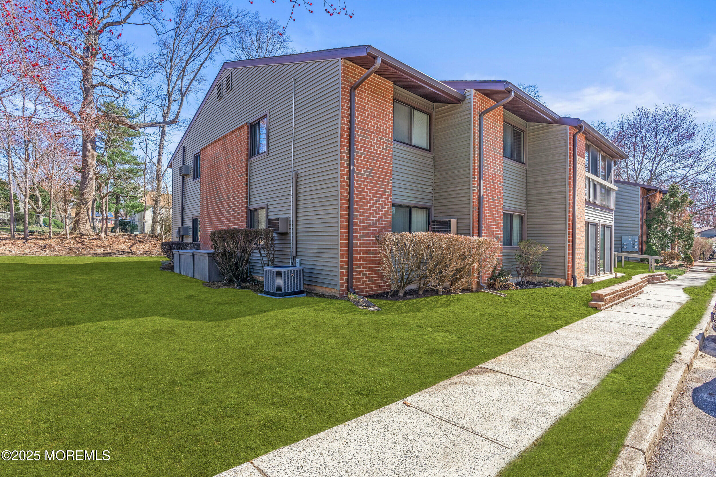 50 Medford Court  Red Bank NJ 07701 photo