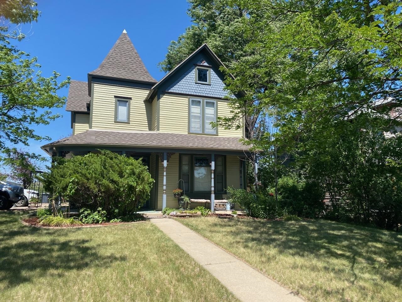 Property Photo: 1228 Quincy Street SD 57701