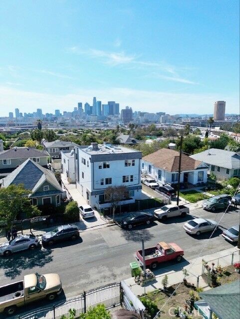 Property Photo: 1430 Pennsylvania Avenue CA 90033