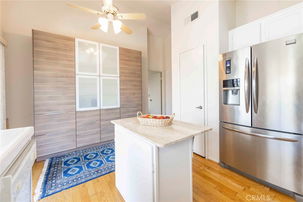 Property Photo: 40267 Corte Delfin CA 92562