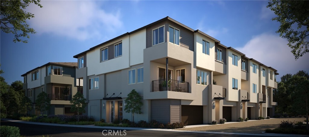 Property Photo:  1947 Avenida Del Sol  CA 92870 